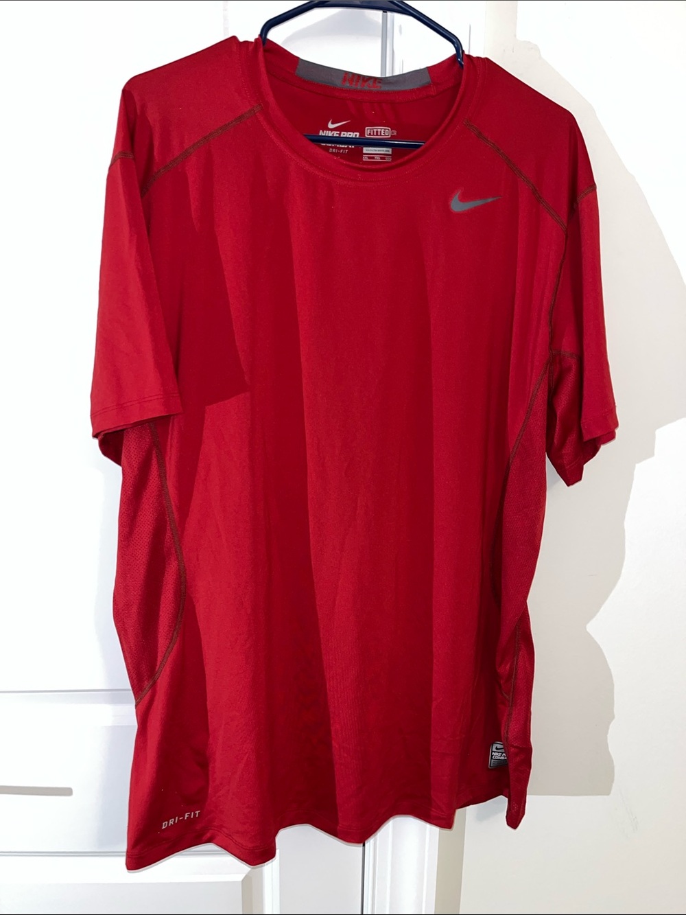 Red NIKE PRO COMBAT Dri Fit Compression T shirt XXL 2XL fitted short sleeve